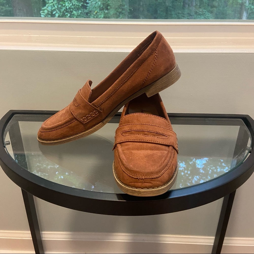 American Eagle women’s 8.5 brown suede flats loafers dress shoes - Picture 3 of 9